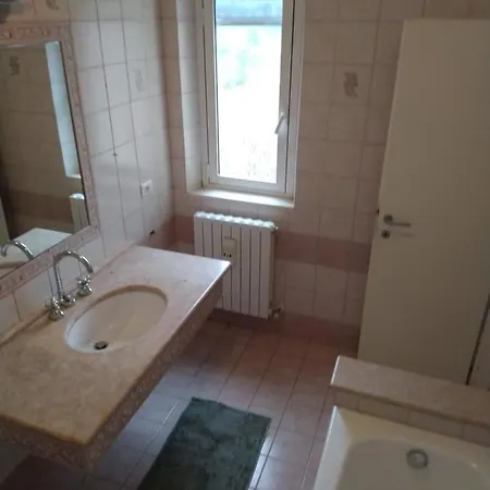 Casa San Giorgio House * アックアヴィーヴァ・ピチェーナ